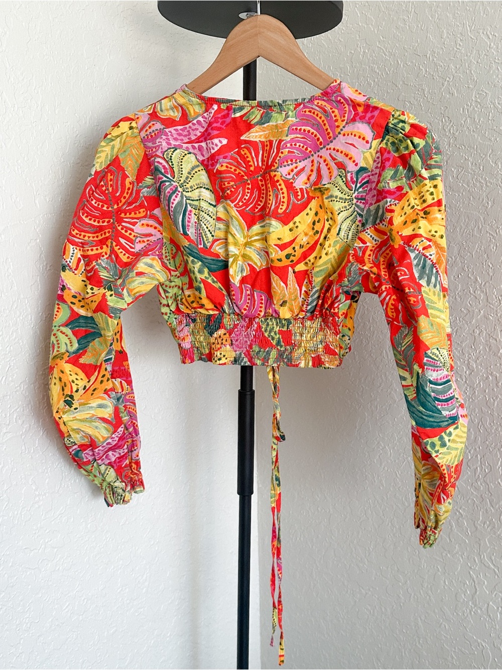 Vici XS Floral Crop Top Halter Neck Ruched Blouse - Picture 5 of 7